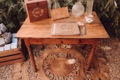 Table Livre d'Or